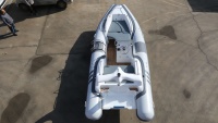 Bateaux semi-rigides gonflables en fibre de verre pour aventures en mer, à vendre