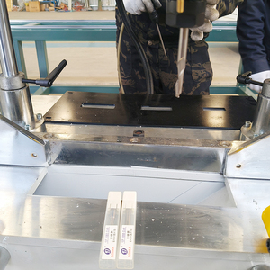 Machine <span class=keywords><strong>de</strong></span> perçage <span class=keywords><strong>de</strong></span> trous en aluminium, routeur copieur portable pour le perçage et le fraisage d'aluminium, <span class=keywords><strong>PVC</strong></span> et UPVC - Product Image 2