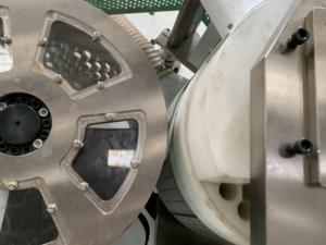 Welldone hiệu suất tốt bé Quần dây chuyền sản xuất máy móc bé tã máy dùng một lần tã Máy làm - Product Image 6