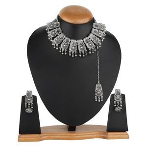 Ensemble de bijoux bien fait à haute brillance avec collier et boucles d'oreilles au look de créateur pour les cadeaux de dames de fournisseur indien - Product Image 1