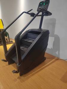 Máquina de <span class=keywords><strong>escalera</strong></span> eléctrica Unisex de alta calidad, <span class=keywords><strong>escalera</strong></span> de gimnasio comercial, equipo de Fitness, escalador de <span class=keywords><strong>escalera</strong></span> eléctrico - Product Image 5