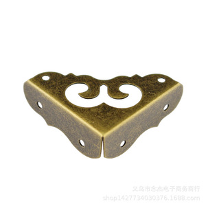 <b>Corner</b> <b>Protector</b> 31x11mm Carbon Steel Q84 New Chinese Style For Wooden Box Cushioning - Product Image 5