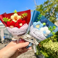 Bouquet de roses éternelles miniatures au crochet fait main, fleurs artificielles hautement épaisses pour la Fête des Mères, Pâques, Noël, la Saint-Valentin