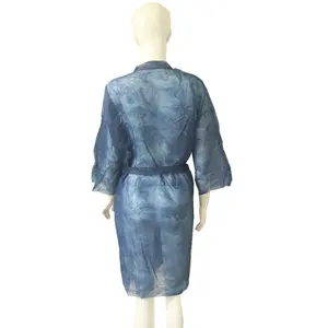 Kimono jetable, robe de Salon de beauté, uniforme de Spa en polyéthylène, Cape jetable blanche noire bleue