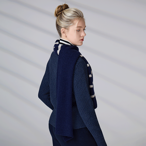 Bufanda de Invierno Personalizada Unisex de Lana y Cachemira, Azul Marino a Rayas, Tejido de Punto Acanalado, Bufanda Larga para Hombre y Mujer - Product Image 6