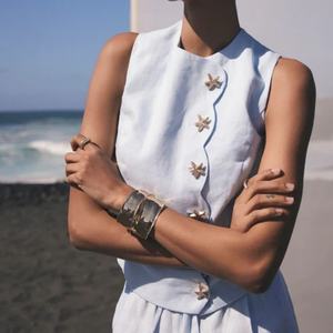 Venta al por mayor OEM: Conjunto de lino sin mangas para mujer, chaleco y pantalón, conjunto de 2 piezas de lino de verano para mujer, pantalón de cintura alta y pierna ancha. - Product Image 3