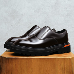 Nouvelles Chaussures Homme Automne 2025 en Cuir Brillant Imperméables Respirantes Décontractées à Semelle Épaisse Antidérapantes à Enfiler - Product Image 3