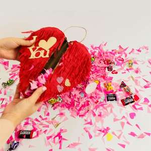Fun Mini Valentine Heart Party <span class=keywords><strong>Pop</strong></span>-up <span class=keywords><strong>Pinata</strong></span> pour Saint Valentin Red Love Heart <span class=keywords><strong>Pinata</strong></span> Saint Valentin <span class=keywords><strong>Pinata</strong></span> - Product Image 1
