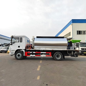 Camion épandeur d'asphalte SHACMAN L3000, camions pulvérisateurs de bitume chauffés à vendre - Product Image 1