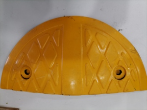 Vente en gros usine : Rabattable de vitesse industriel en caoutchouc jaune-noir, carré standard, pour la sécurité routière - Product Image 6
