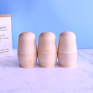 Muñeca de anidación rusa de madera de 11CM para niños, juguete de anidación rusa, pintado a mano, bricolaje, abierto, herramientas de enseñanza de pensar innovador, accesorios de pintura - Product Image 1