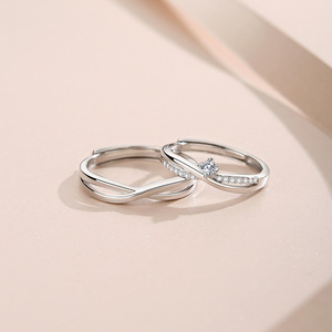 Anelli Regolabili con Diamanti Lucidi per Coppie, Placcati <span class=keywords><strong>in</strong></span> Rodio Classico per Matrimoni e Feste - Product Image 3