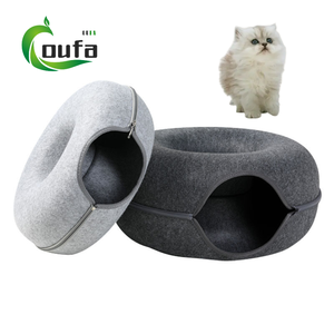 OF Vente en gros de luxe à deux étages en forme de beignets Tunnel rond en feutre personnalisé Lit pour chat Peekaboo Grotte pour chat - Product Image 1