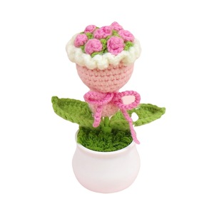Jarrey <span class=keywords><strong>Bouquet</strong></span> de fleurs de rose crocheté fait à la main dans des pots pour la décoration de voiture bureau bureau mariage pièce maîtresse tableau de bord style - Product Image 5
