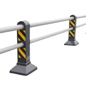 آلة حاجز طريق فولاذية للطرق السريعة غير معزولة الدرابزين لمدينة الرصيف حاجز المرور المركزي عمود عزل - Product Image 1