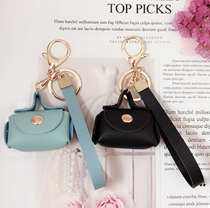 พวงกุญแจหนัง PU นุ่ม แฟชั่นสำหรับผู้หญิง พร้อมสายคล้องมือ กระเป๋าใส่เหรียญ - Product Image 4