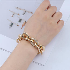 European American Fashion Jewelry <b>Set</b> Zinc Alloy Chain Necklace <b>Bracelet</b> Women's Geometric Oval Design Minimalist Punk Style - Product Image 4