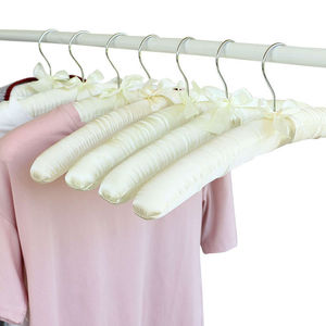 ที่แขวนเสื้อผ้าในโรงแรมที่แขวนเสื้อผ้ามีฟองน้ำแบบไม่ทำเครื่องหมายที่เก็บของแบบพิเศษ - Product Image 2