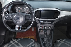 2017 MG <span class=keywords><strong>3</strong></span> 1.5L Automatik Smart Luxury Edition 5-Sitzer Benzin mit Schiebedach Linkslenker Gebrauchtwagen 1-25000 Meilen Dunkel R15 - Product Image 6