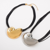 Aleación exagerada Ocean Series Conch Shell colgante collar chapado en oro joyería
