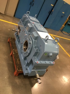 1.6-11rpm Đức CLP <span class=keywords><strong>HC</strong></span> <span class=keywords><strong>220</strong></span> dầu xoắn ốc bevel hộp số SEW-EURODRIVE công nghiệp hộp số phf062/T x2kp130/HP/F 118kw 100900nm - Product Image 4