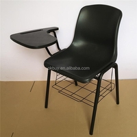 Offre spéciale Fournisseur doré Mobilier scolaire Design moderne Siège en PP Empilable en plastique Table et chaise d'étudiant avec bureau