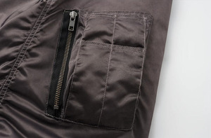 Giacca Bomber Personalizzata da <span class=keywords><strong>Uomo</strong></span>, Streetwear in Raso Oversize, Imbottita, Corta, con Zip, Impermeabile, Taglie Grandi, Casual e Trapuntata - Product Image 3