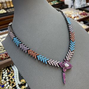 Collana di <span class=keywords><strong>serpente</strong></span> stile alla moda lunga nera placcata Color arcobaleno piena pavimentata collana di <span class=keywords><strong>serpente</strong></span> gioielli di moda da donna - Product Image 5