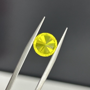 Gema Suelta de YAG Cultivada en Laboratorio, Corte Redondo de 5-10 mm, Granate Sintético de Yttrium Aluminio para la Fabricación de Joyas - Product Image 4