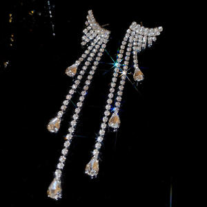 Boucles d'oreilles longues à pampilles en zircon et strass, élégantes et luxueuses pour femmes, pour mariage, fête ou banquet - Product Image 2