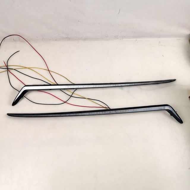 Corolla Through lamp