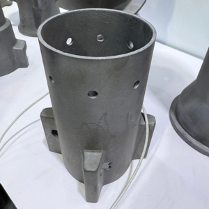 Muebles de horno SIC personalizados de tubo de cerámica de carburo de silicio sinterizado de alta pureza 99% - Product Image 1