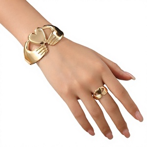 Anillo Ajustable Unisex de Acero Inoxidable con Baño de Oro 18K, Diseño Vintage de Corazón Abierto, Joyería para Fiesta y Boda, Venta al por Mayor - Product Image 2