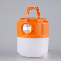Lampe torche LED portable à charge solaire, indice IP67, blanc chaud, intensité réglable, nouveau modèle, pour marché nocturne, maison, jardin, camping, utilisation en stand, alimentation électrique