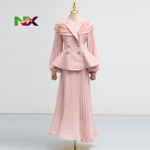 <span class=keywords><strong>Conjunto</strong></span> de <span class=keywords><strong>Dos</strong></span> <span class=keywords><strong>Piezas</strong></span> para <span class=keywords><strong>Mujer</strong></span> con Chaqueta de Malla Floral y Falda Larga - Product Image 6