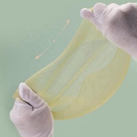 Nouveau modèle de bavoirs en silicone imperméables pour nourrissons bavoirs à bouton réglable bavoirs en silicone pour bébés avec attrape-nourriture