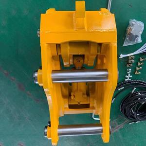 Accesorios para Excavadora Hidráulica APEX, Retroexcavadora, Acoplador Rápido, Cucharón, Martillo, Garra, Compactador, 1 Año de Garantía - Product Image 2