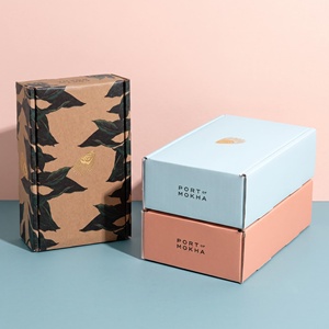 Boîte d'expédition en carton rigide de luxe, personnalisée et imprimée, pour l'emballage de cosmétiques et de kits de soins de la peau - Product Image 1