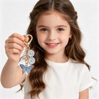 Porte-clés en métal coloré avec breloque papillon, cœur et fleur, fermoir mousqueton, cadeau, vente en gros