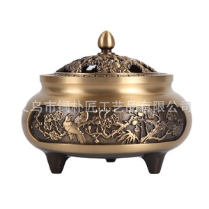 Brûleur d'encens artisanal Tongpu en cuivre pur, grand modèle sculpté avec motif « Pieuvre sur fleur de prunier », brûleur d'encens domestique - Product Image 5