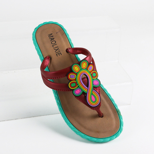Tongs personnalisées avec logo pour femmes, en PVC, durables, sandales de plage d'été, <span class=keywords><strong>prix</strong></span> d'usine, vente en gros, <span class=keywords><strong>prix</strong></span> bas - Product Image 6