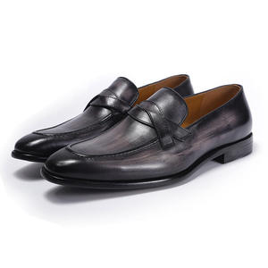 Zapatos de cuero genuino para hombre de alta calidad, al por mayor y personalizables, con tratamiento, zapatos de vestir casuales de cuero para hombre y Oxfords. - Product Image 4