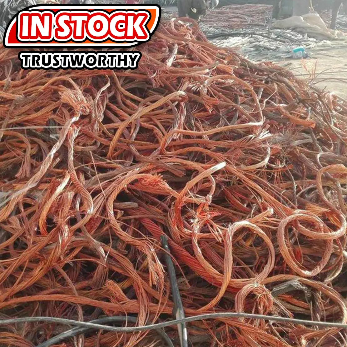 Warenlagerinspektion verfügbar 99.9% Reines helles Rot Kupfer Mühle-Berry elektrischer Bare-Wire-Kabel-Abfall Schrott