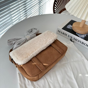 Solicite el Catálogo: Bolso Tipo Cubo Ugges, Nuevo Bolso de Otoño/Invierno para Mujer, Bolso de Hombro de Lana de Cordero Estilo Cesta - Product Image 1