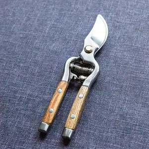 cortador de jardín herramientas Suppliers-Cortador de ramas de césped de alta calidad, herramientas de jardín de acero inoxidable, podadora con mango de madera