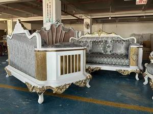 Juego <span class=keywords><strong>de</strong></span> sofá <span class=keywords><strong>de</strong></span> madera maciza francesa Europea muebles <span class=keywords><strong>de</strong></span> sala <span class=keywords><strong>de</strong></span> estar <span class=keywords><strong>de</strong></span> villa antigua con restauración personalizada 1:1 y detalles pintados a mano - Product Image 2
