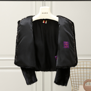 OEM personalizzato etichetta corta <span class=keywords><strong>pelliccia</strong></span> di visone nero per le donne girocollo e metallo bottone decorazione antivento giacca invernale - Product Image 4