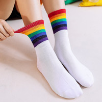 The New White Pride Rainbow Stripe Lot de 6 chaussettes décontractées en coton Chaussettes courtes d'entraînement athlétique pour femmes