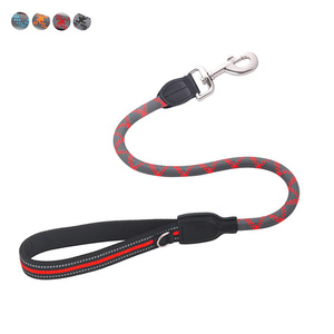 Correa Corta para Perro de Cuero Moderna Personalizada con Estampado Reflectante, Cuerda de Tracción de Nailon Resistente y Duradera, Cadena Tipo P - Product Image 1