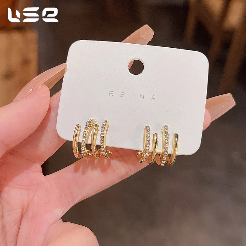 S925 Sterling Silver Bạc Bán Buôn Chất Lượng Cao Sang Trọng Đơn Giản Tinh Tế Bốn Claw Đồ Trang Sức Thời Trang Bông Tai Phụ Nữ